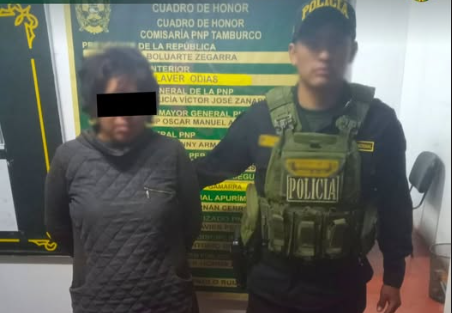 MUJER DETENIDA EN TAMBURCO TRAS SER SORPRENDIDA ROBANDO CELULAR DENTRO DE UNA VIVIENDA